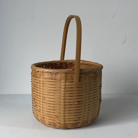 筒型持ち手付竹籠  22cm ワンハンドル竹編みかご  手提げカゴ 白木 竹細工 工芸品  手仕事 クラフト  木べら立て 屑籠  ほぼ完品
