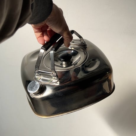 杉山金属 薄型キューブケトル1.6L  ステンレス製 スクエアケトル スタッキング可能 キャンプ アウトドア ユーズドキッチンツール 良品