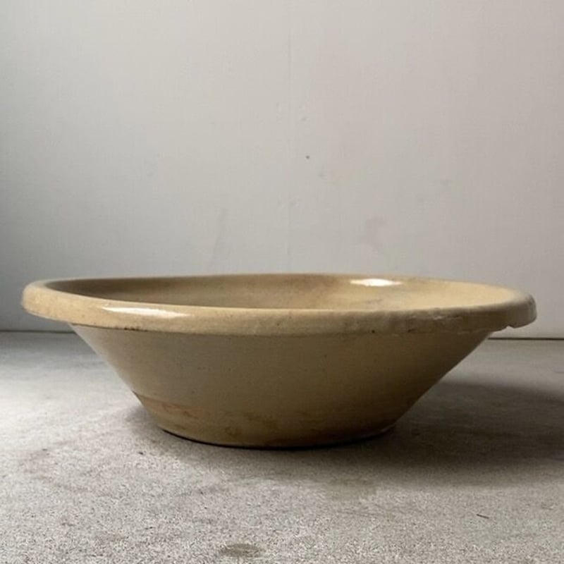 古いこね鉢 38cm 昭和19年 浅型捏鉢 灰釉 古瀬戸 大鉢 メダカ鉢 古いこね鉢 38cm 昭和19年 浅型捏鉢 灰釉 古瀬戸 大鉢 メダカ鉢