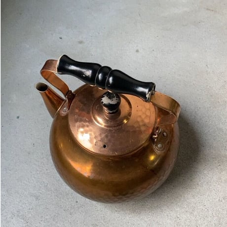 copper 100 home ware  新光金属製 ヴィンテージコッパーケトル  2L  純銅やかん 木製黒持ち手＋黒摘み グッドエイジング