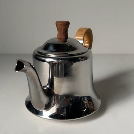 YUKIWA ユキワ  ナポレオンケトル　0.6L ステンレス ミニポット 薬缶 急須 茶器 藤巻 木製無垢摘み 美品範疇