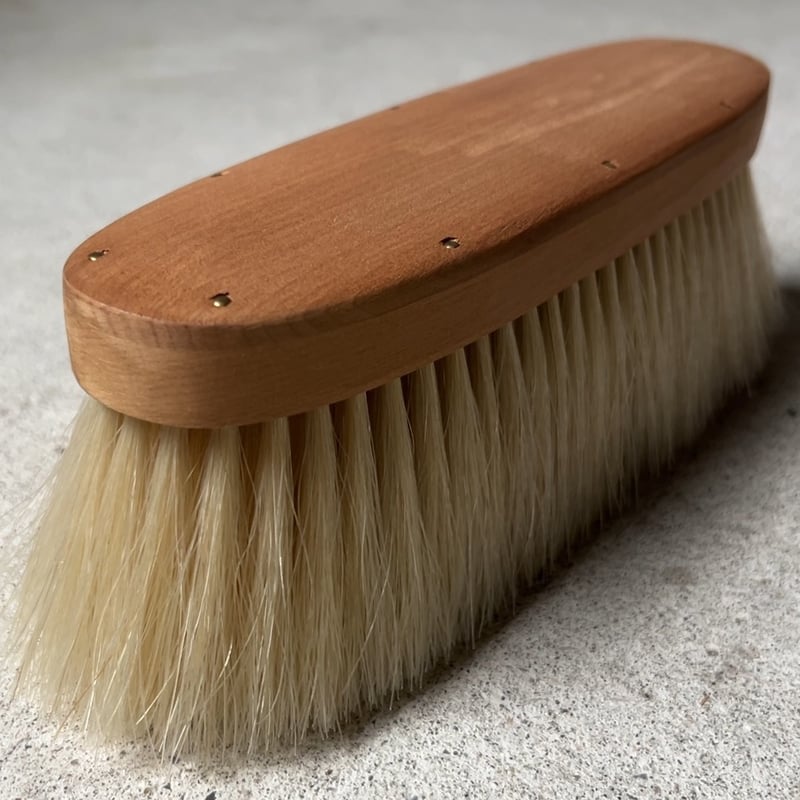 平野ブラシ 手植え水雷型 洋服ブラシ カシミヤのお手入れも問題ない