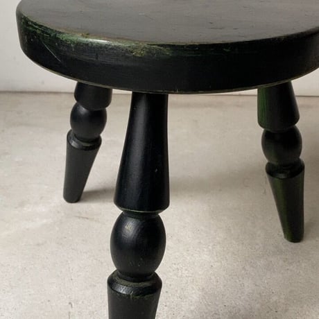 飛騨産業 キツツキ マーク  ミルクスツール  持ち手付作業椅子 小さい丸椅子 ボールレッグ ミニスツール