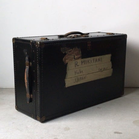 OSHKOSH TRUNKS inc (オシュコシュ社製 )  大型ヴィンテージトランク  ブラック 真鍮金具  made in New England  アメリカ製