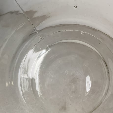 アンティーク大型蓋付ガラスポット 高さ蓋込33cm 円柱型蓋付 古い硝子の保存瓶 金魚鉢 ベタ鉢 メダカ鉢 プレスガラス 昭和初期 ゆらゆら気泡ガラス