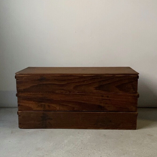 古い餅箱 (3個＋蓋1枚) セット販売 昭和25年 杉無垢材 古材 墨