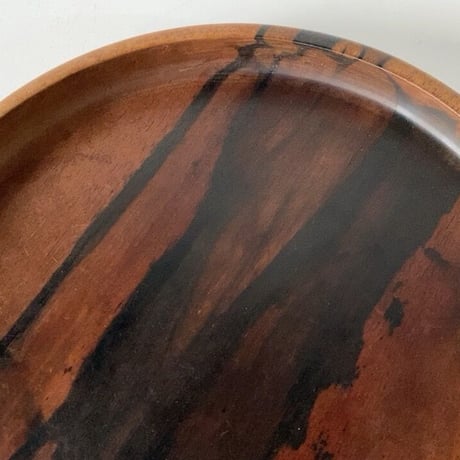 黒柿  くり抜き 丸盆 木製無垢  幅約35cm  木のお盆  トレー  茶道具  工芸品  木工品  高級古材  美木目  美エイジング  ヴィンテージフォークアート 美品