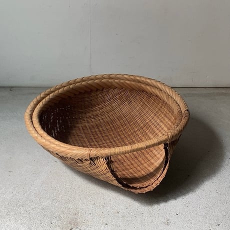 丸い片口ざる 入れ子2点セット  竹編みザル 竹笊 竹籠 竹工芸 竹細工 工芸品 手仕事 古民藝 古民具 古道具 ジャパンヴィンテージ