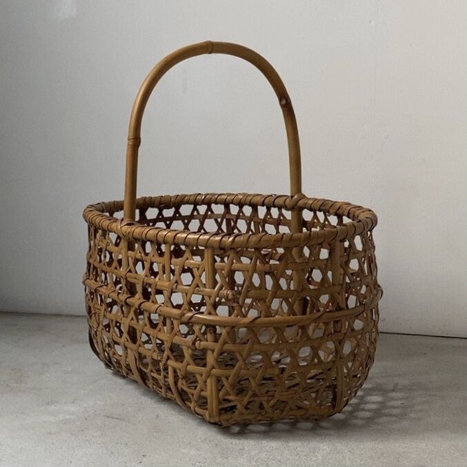 【ヴィンテージ】琉球産竹細工 丸タイプ 古道具 バスケット ヴィンテージ】琉球産竹細工 丸タイプ 古道具 バスケット