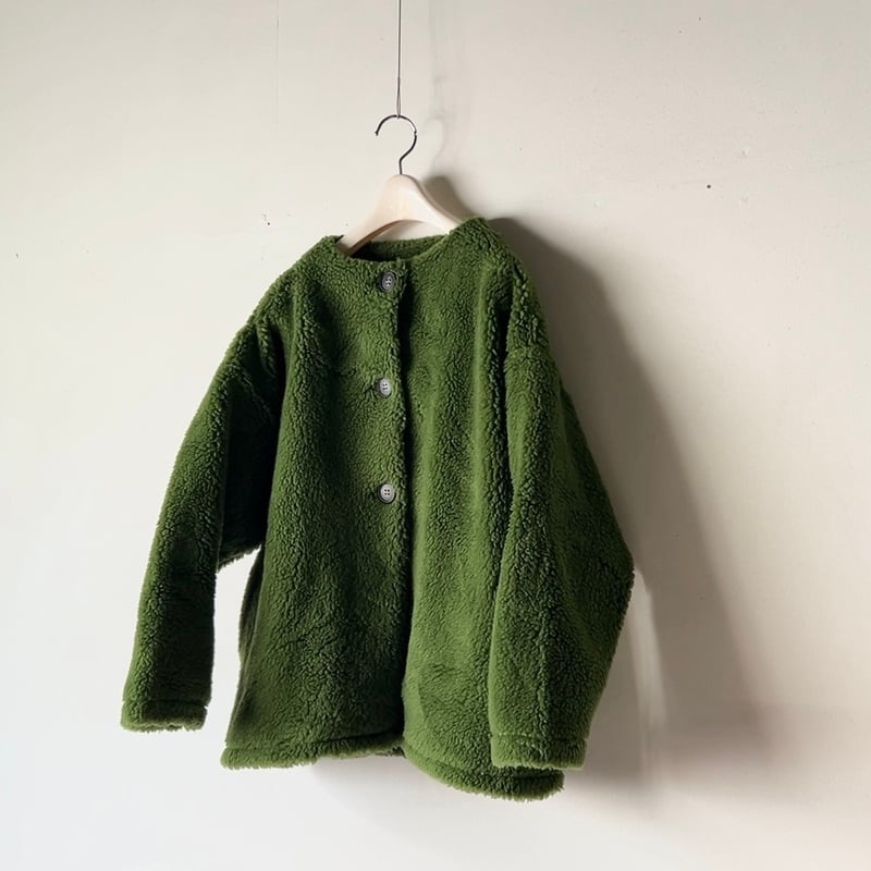 mao made マオメイド モックネックノーカラーボアジャケット もこもこ