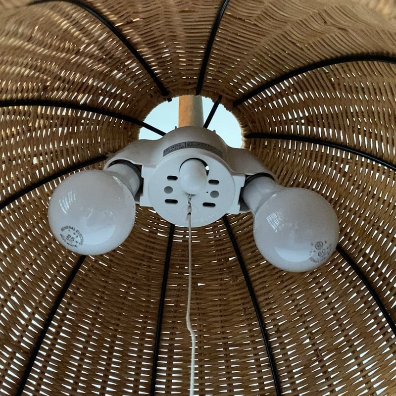 ラタン製 半ドーム型シェード ペンダント照明 3灯タイプ（メイン球2+豆