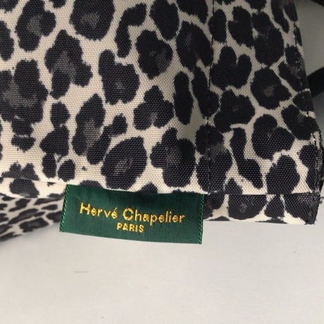 Herve Chapelier  エルベシャプリエ   1027F  パンサーブラン (レオパード) 白/黒/グレー  舟型トートM  中古良品