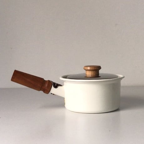 Noritake ノリタケ   ヴィンテージ 琺瑯(ホーロー) 片手鍋  ミルクパン  木製無垢持ち手  ホワイト ほぼデッドストック 未使用品