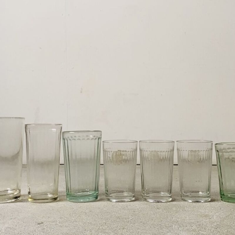 アンティーク　グラス　グラビール　小さめのコップ　三個　大正〜昭和初期　薄手 アンティーク グラス グラビール 小さめのコップ 三個 大正