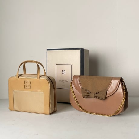 GIVENCHY  ジバンシィ  ミニハンドバッグ  レザー／ファブリック  ライトベージュ ラウンドファスナー 中古美品