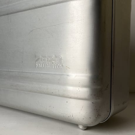 ZERO HALLIBURTON ゼロハリバートン  青ハリ アオハリ ヴィンテージ アタッシュケース 3桁ダイアルロック アルミケース  カメラケース 中古美品範疇
