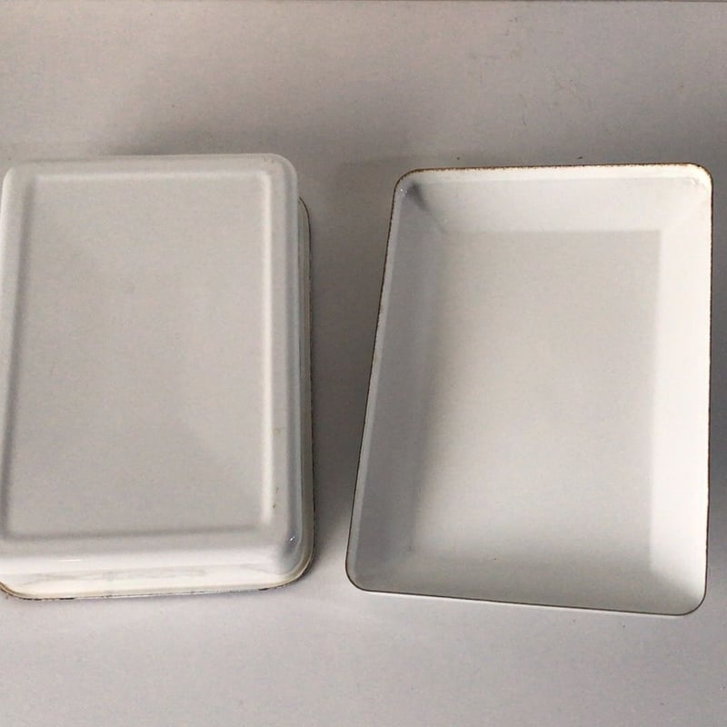 ホーロー蓋付き滅菌ケース sterilizer/消毒器 ロゴ入り 琺瑯