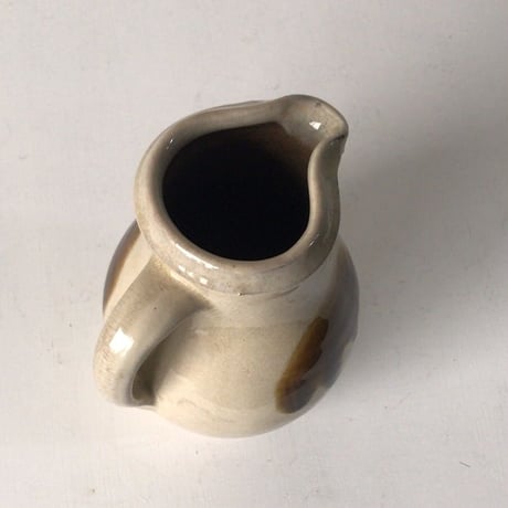 益子焼  6寸ピッチャー　打掛 把手壺 水差 花器  ジャグ。高さ18cm  小ぶりな実用水差し。民藝運動