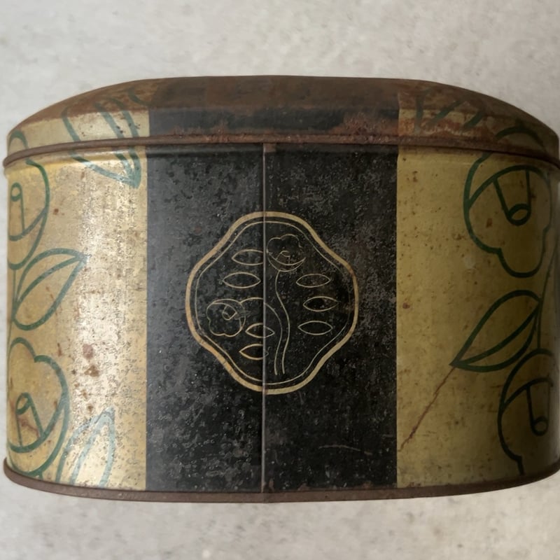 資生堂　石鹸缶 SHISEIDO 古い資生堂の石鹸缶(収納箱、小物入れ) 戦前 ドーム型