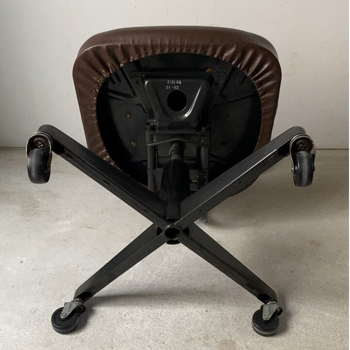 オールド コクヨ 焦茶の事務椅子 ヴィンテージオフィスチェア
