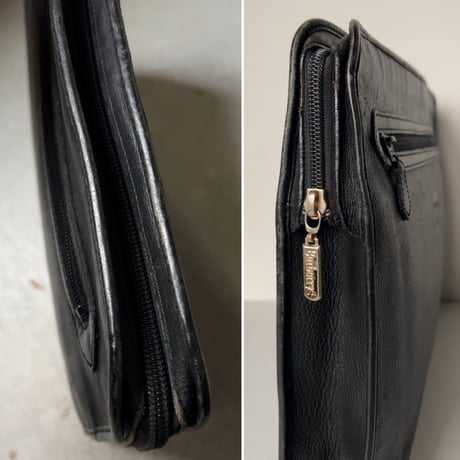 Burberrys バーバリーズ  クラッチバッグ  ブラックレザー インナーはノバチェック仕立  オールドバーバリー ヴィンテージバーバリー セカンドバッグ エンボスロゴ 中古良品