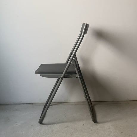 古い折り畳み椅子  1950-1960年代 ヴィンテージ フォールディングチェア ライトグレー 工業製品 インダストリアル 良品