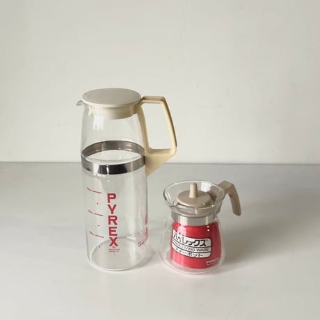 PYREX パイレックス 縦ロゴ 耐熱ガラス クールサーバー 1.2L ＋ ティーポット  2点セット 70〜80s ヴィンテージキッチンツール