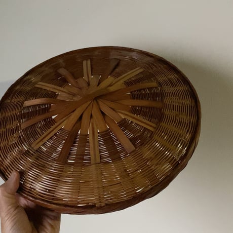 古い竹編の飯籠  めしかご  蓋付き竹籠 幅約31cm わずかな目飛びはあるもののコンディション良好