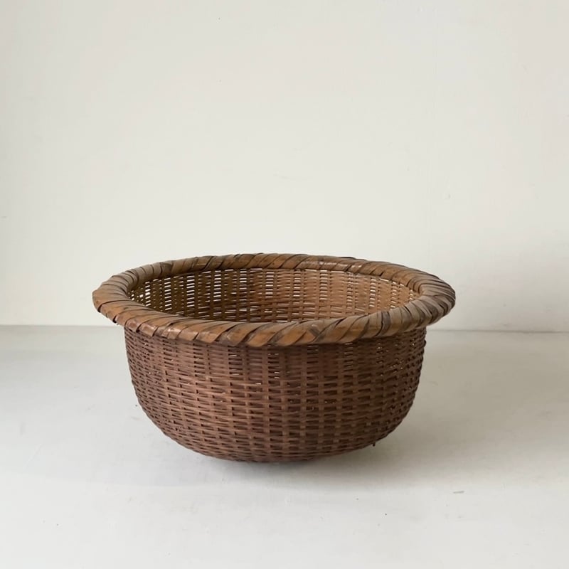 世界の民藝 細い竹材で編まれた古い籠 生産国不明 ヴィンテージ