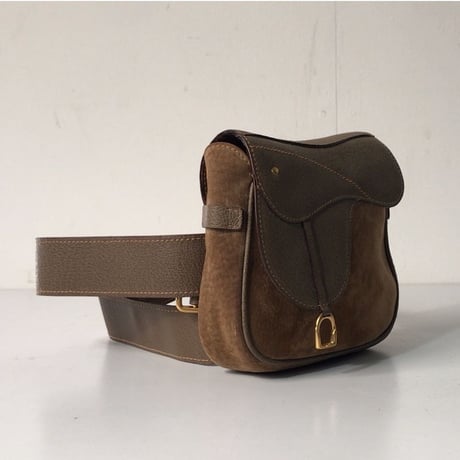 GUCCI グッチ オールドグッチ  サドル型  レザー /スエード ウエストポーチ グレージュ/ベージュ ヴィンテージ 中古美品