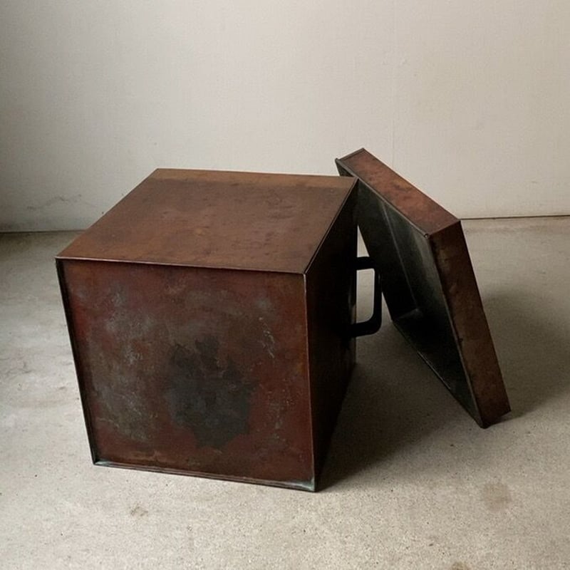 Takuya 　骨董市　銅の器　脚付き Amazon.co.jp: 青銅器 骨董複製品 四羊方尊 KZ-S-016 : ホーム