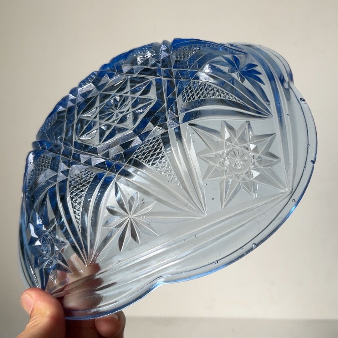 アンティークプレスガラス デザートプレート 大皿 幅約20cm