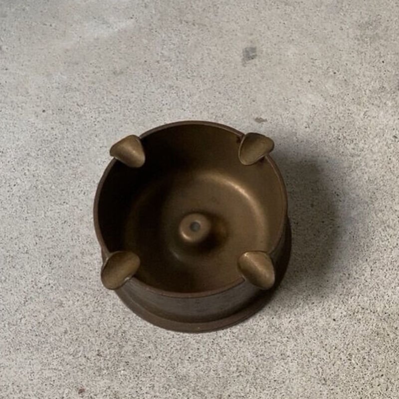 帝国時代軍関係】海軍か？灰皿 本体直径最大約10㎝・本体高さ約5㎝