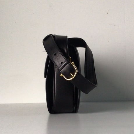 CELINE  セリーヌ  ゴールド馬車金具  カーフレザー  ショルダーバッグ   ブラック  ヴィンテージ  オールド   極美品
