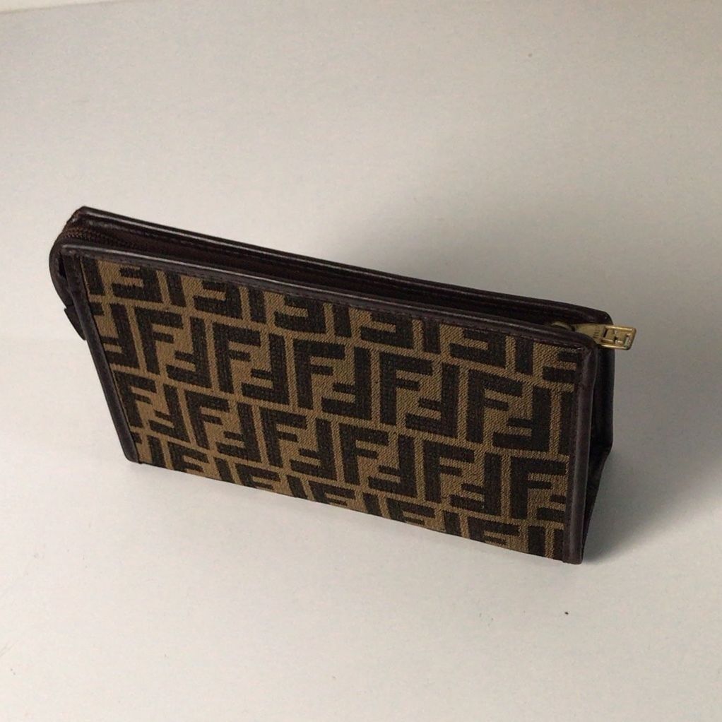 Fendi ズッカ柄 ポーチ レア 美品 FENDI フェンディ ズッカ柄三角ポーチ ヴィンテージ リチャード