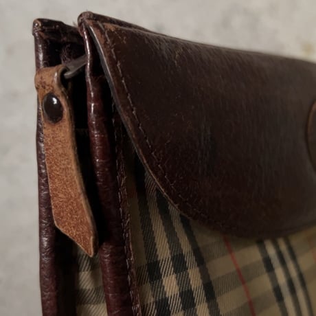 Burberrys バーバリーズ  レザーコンビ ノバチェック ヴィンテージクラッチバッグ セカンドバッグ 化粧ポーチ ゴールドホースロゴ 中古良品