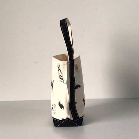 TEMBEA  テンベア  バケットトートバッグ スモール  ミニ  犬柄  キャンバス ファブリック  2018  中古美品