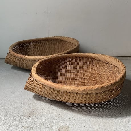 丸い片口ざる 入れ子2点セット  竹編みザル 竹笊 竹籠 竹工芸 竹細工 工芸品 手仕事 古民藝 古民具 古道具 ジャパンヴィンテージ