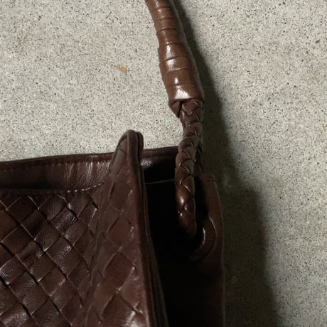 BOTTEGA VENETA ボッテガヴェネタ イントレチャート ハンドバッグ ワンショルダーバッグ レザー 焦げ茶 ブラウン レディース 中古品