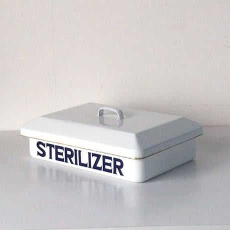 ホーロー蓋付き滅菌ケース　sterilizer/消毒器  ロゴ入り  琺瑯 道具箱 ヴィンテージツール 美品