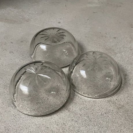ヴィンテージ  ガラス器 菊紋様 昭和初期 気泡ガラス 深皿 小鉢 古い器 デザート器  ※3点セット