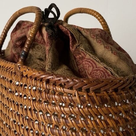 古い籐巻きの煎茶籠 中間サイズ 30cm  更紗あり  ヴィンテージカゴバッグ ほぼ 完品