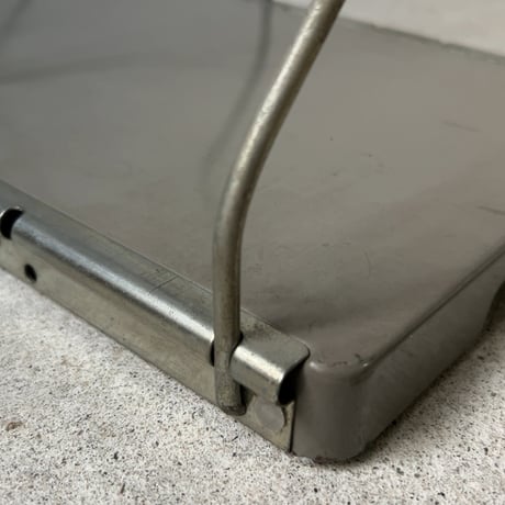 古い卓上ブックスタンド スチールの本立て 昭和期 ヴィンテージブックシェルフ 本棚 美品　No1