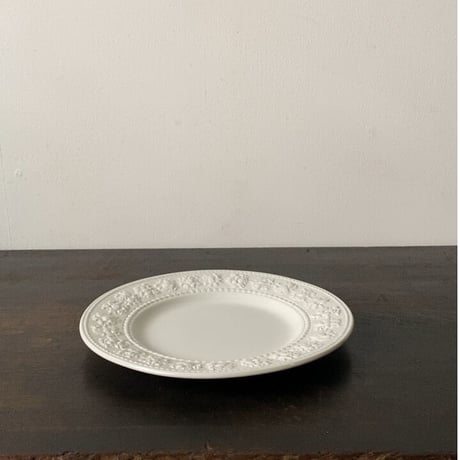 WEDGWOOD ウェッジウッド フェスティビティ(1枚の価格) プレート 21cm アイボリー 90s ヴィンテージ イギリス製 made in england  ストック14枚