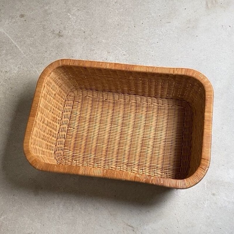 ヴィンテージ ラタン バスケット 脱衣籠 古い籐籠 昭和 衣類籠 編み