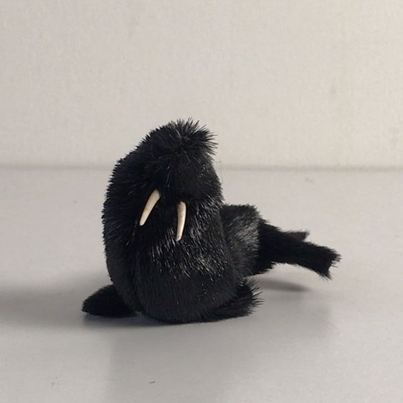セイウチの置物 毛皮/レザー ブラック 天然素材 ヴィンテージ セイウチの置物 毛皮/レザー ブラック 天然素材 ヴィンテージ