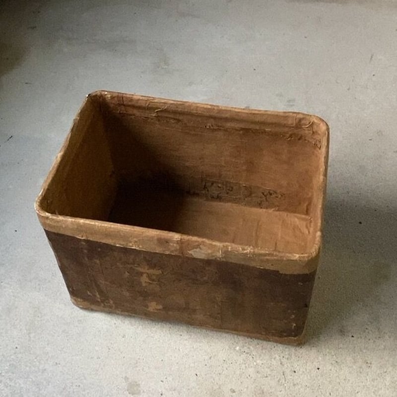 古い一閑張りの道具箱 32cm 竹籠＋紙＋柿渋 深型 古箱 古道具 昭和期