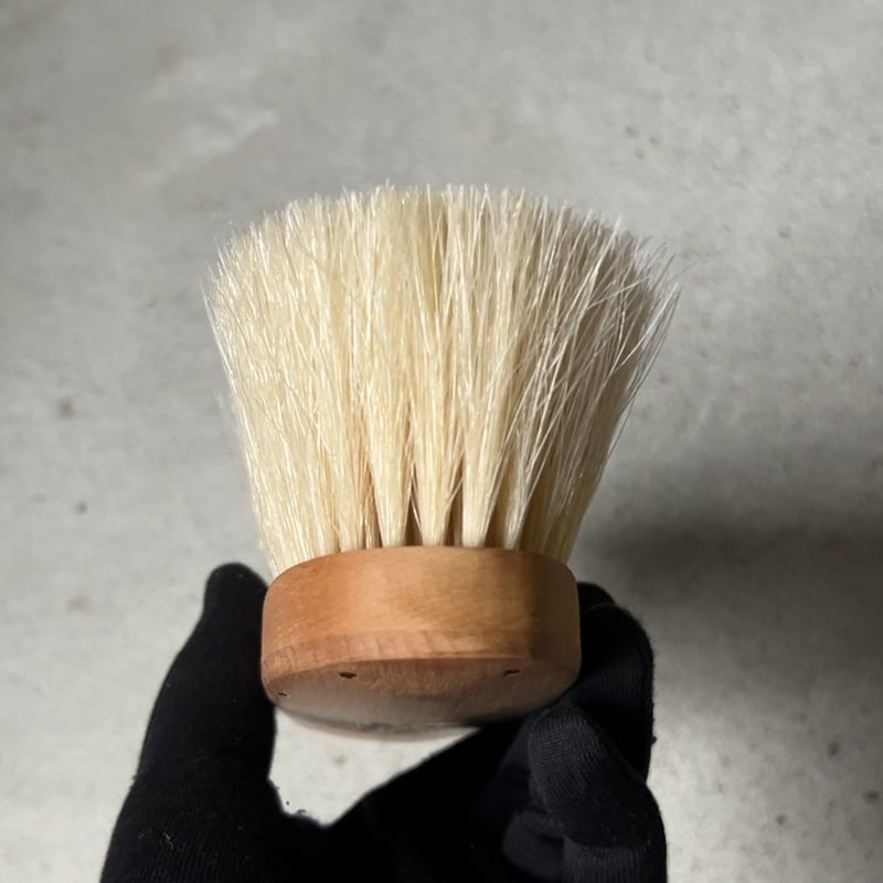 平野ブラシ 手植え水雷型 洋服ブラシ カシミヤのお手入れも問題ない