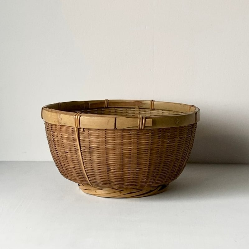 古い竹編みの飯籠 めしかご 水切り籠 野菜籠 幅約34cm 目飛び無く