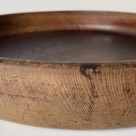 欅  くり抜き 丸盆  木製  無垢材  33.5cm  木のお盆  トレー  木工品 工芸品  美エイジング  ヴィンテージフォークアート  アンティークキッチンツール